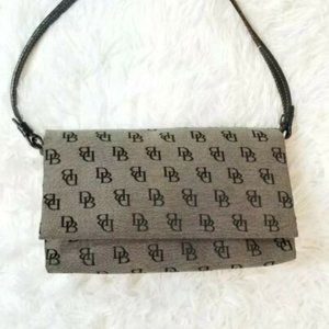 Dooney & Bourke Signature Handbag